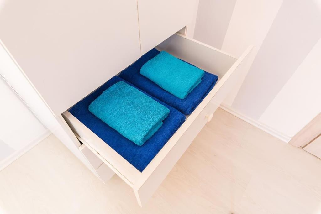 2 Bedrooms Apartment Close To Metro Dafni In Aten Exteriör bild