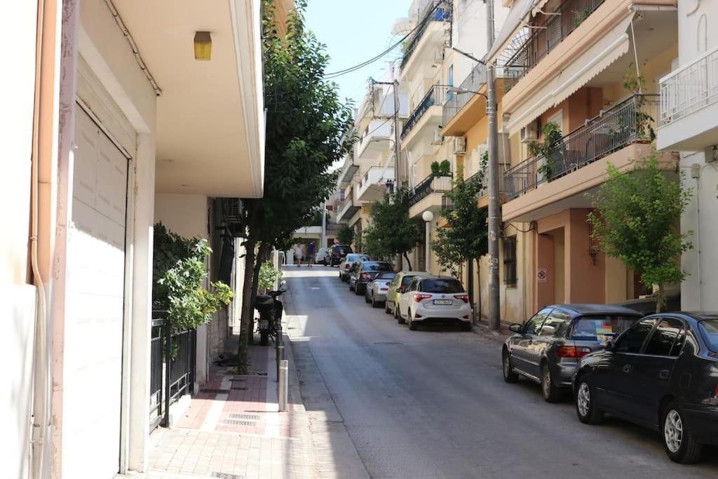 2 Bedrooms Apartment Close To Metro Dafni In Aten Exteriör bild